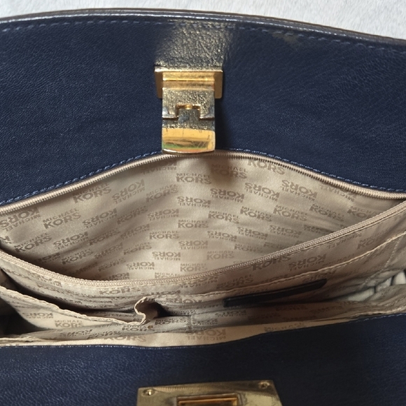 Michael Kors Vintage NAVY Satchel Gold MK HDWR Classic Elegance Soft Leather HTF - Picture 9 of 16